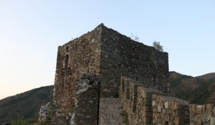 Maglič castle