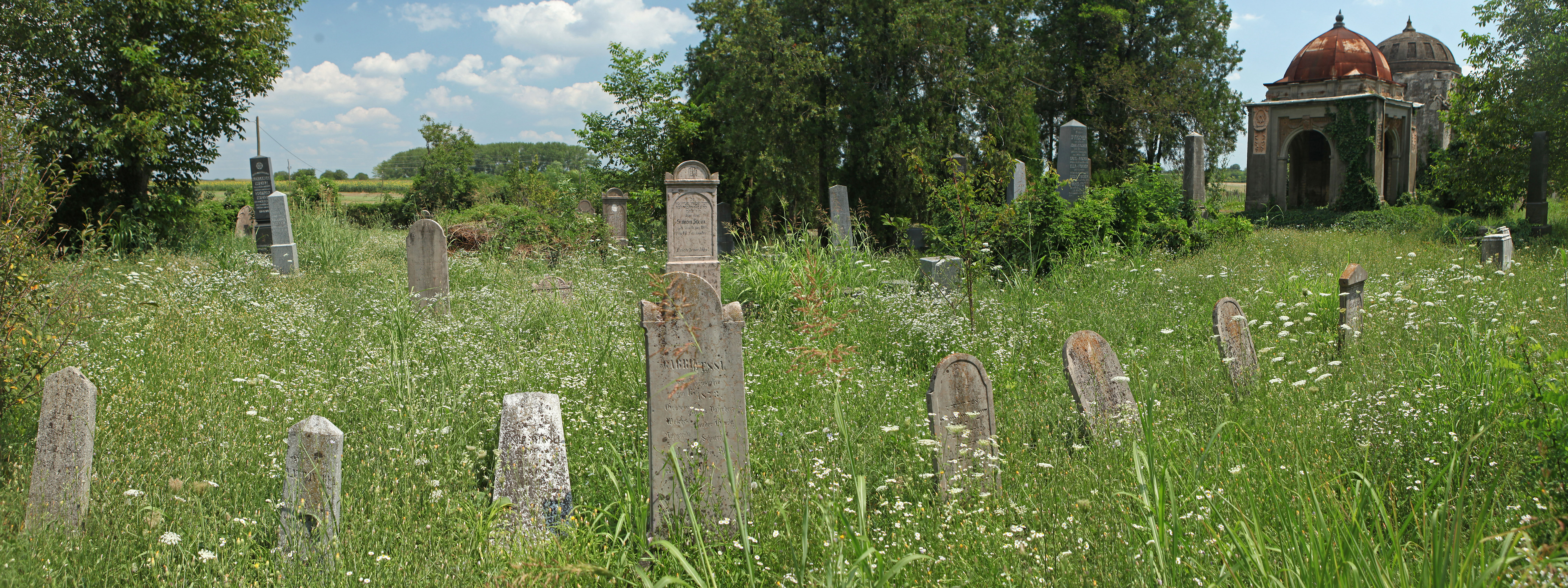 The Jewish Cemetery in Ruma