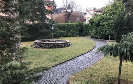 House 33