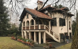 House 33