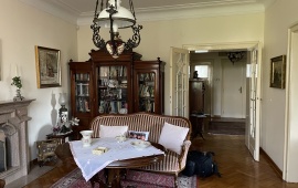 House 33