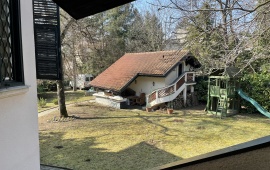 House 33