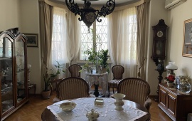 House 33