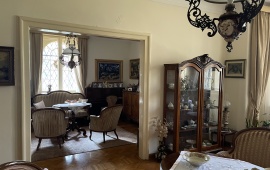 House 33