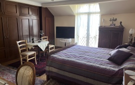 House 33