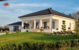 Nemenikuće Kosmaj House