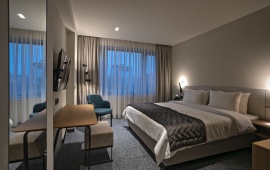 Hotel Mona Plaza
