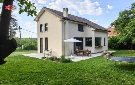 Vrčin House