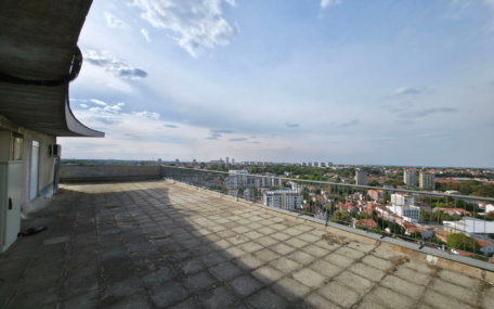 Rooftop Mihajlo Pupin Boulevard